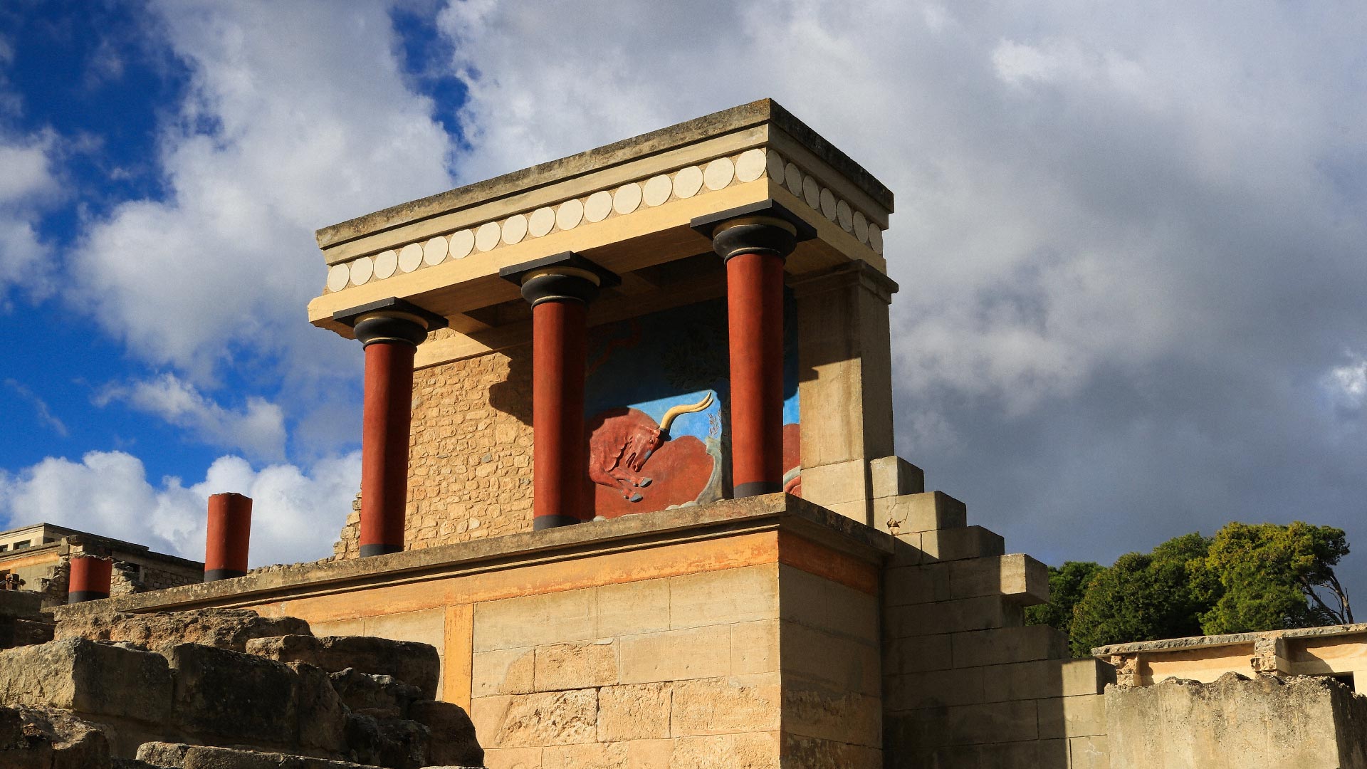 Knossos  (51km)