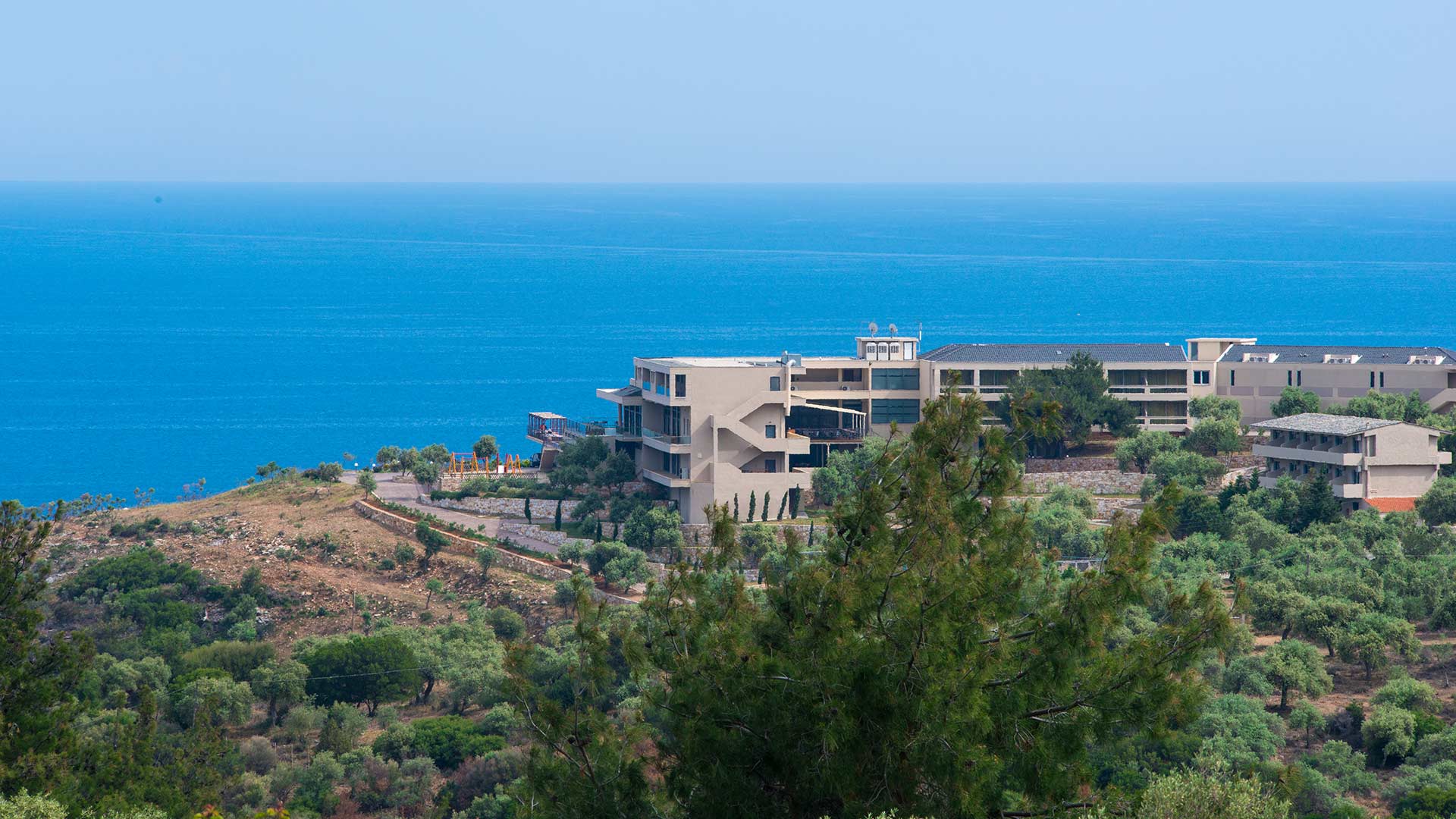 <br />
<b>Warning</b>:  Undefined variable $fetched_room_title in <b>/home/dmantzio/public_html/POOL/flexiphp7/aeolis/website/aeolis_location.php</b> on line <b>72</b><br />
 3