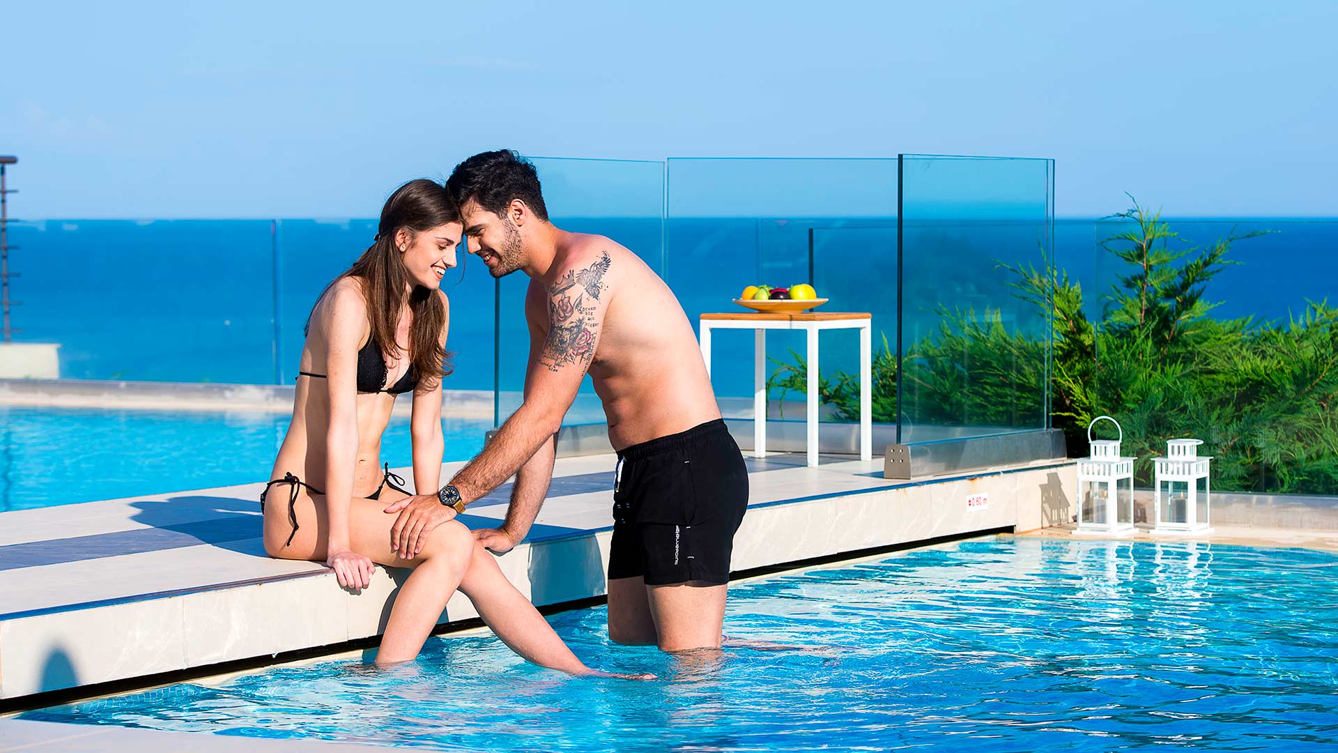 Outdoor pool and children’s pool 0