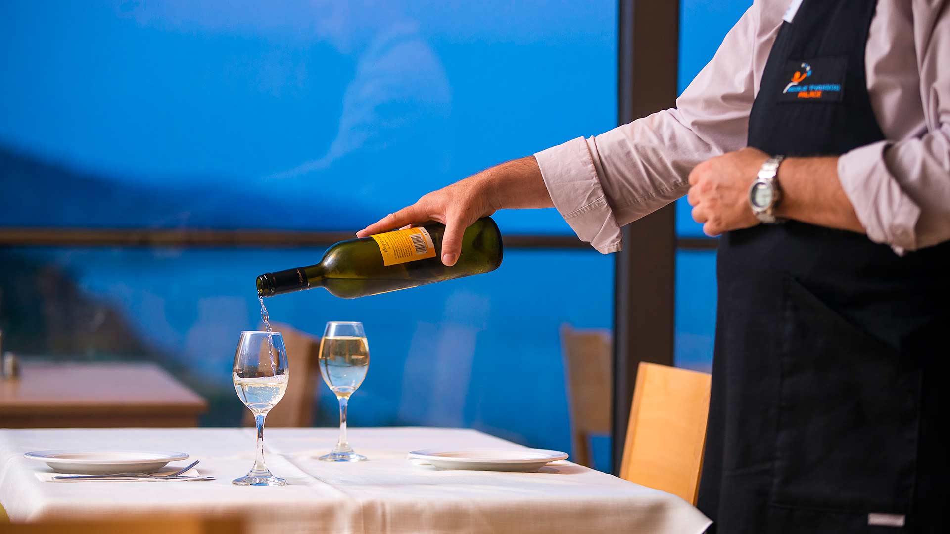 Restaurant with traditional Greek cuisine 2