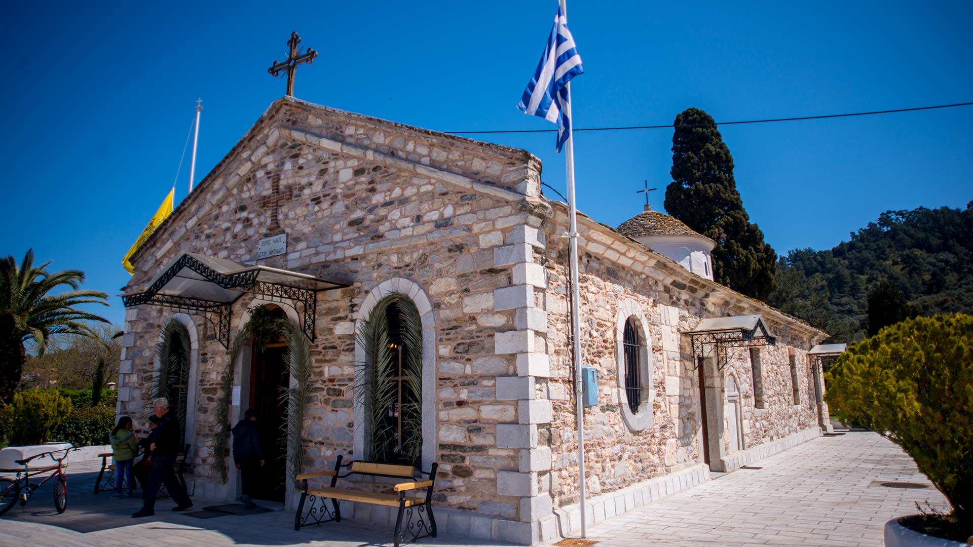 Enjoy like a local... an authentic Thassos experience! 5