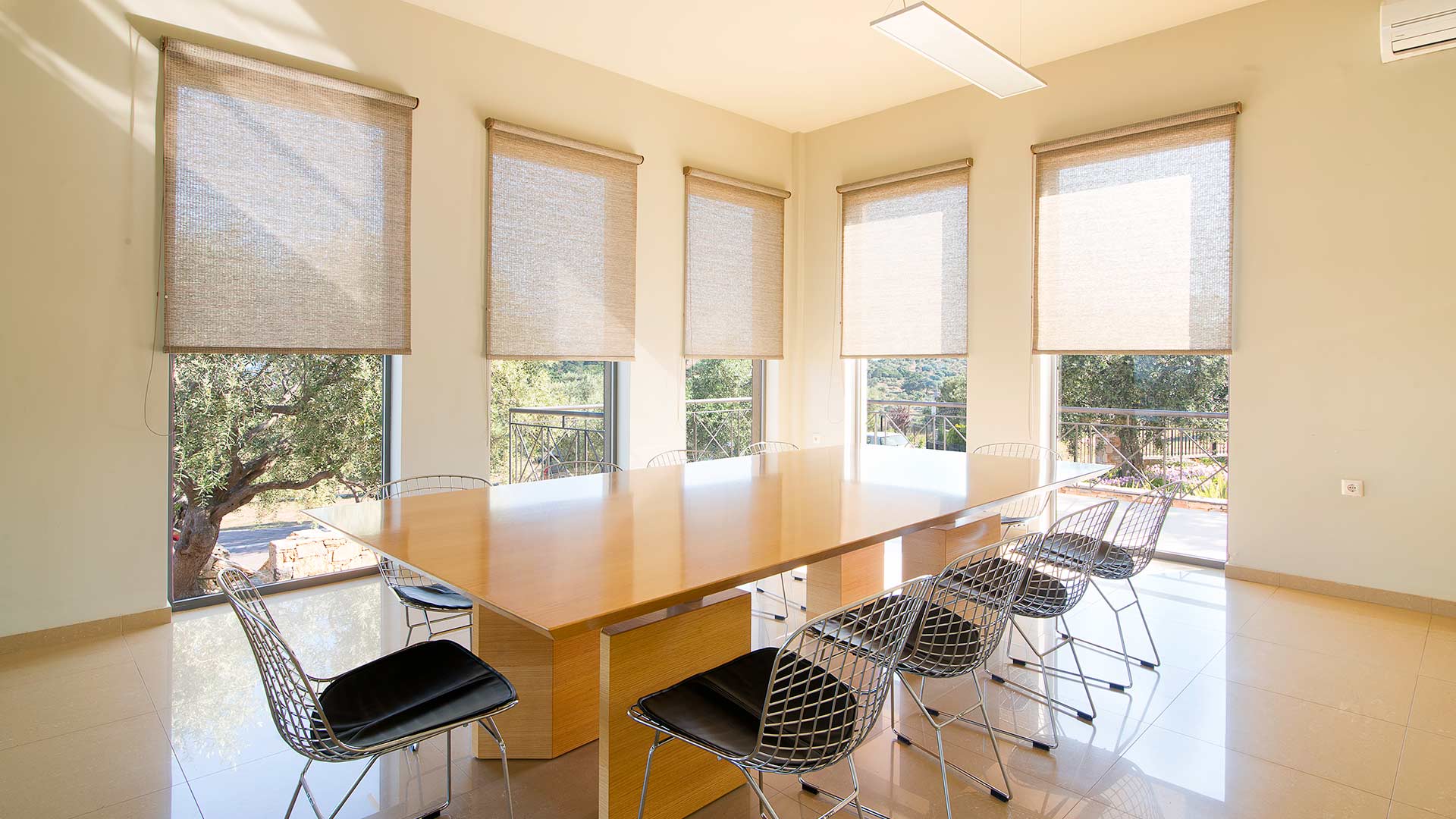 Organizing events with high aesthetics. 2