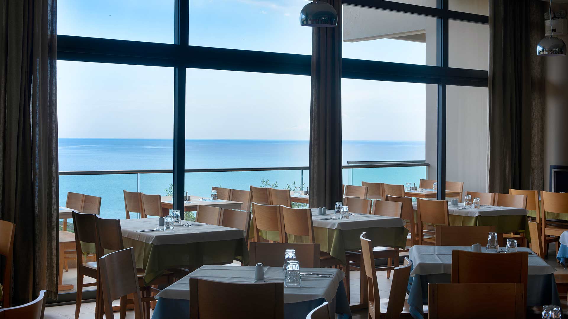 Restaurant with traditional Greek cuisine 5