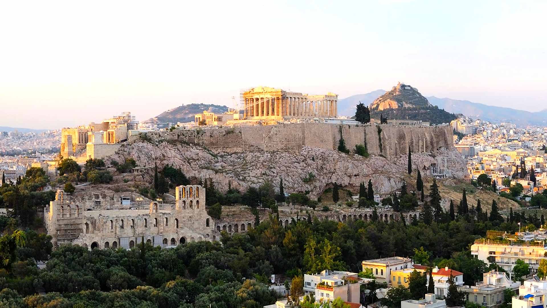 A Layover Adventure in Athens with Luggage Storage 2