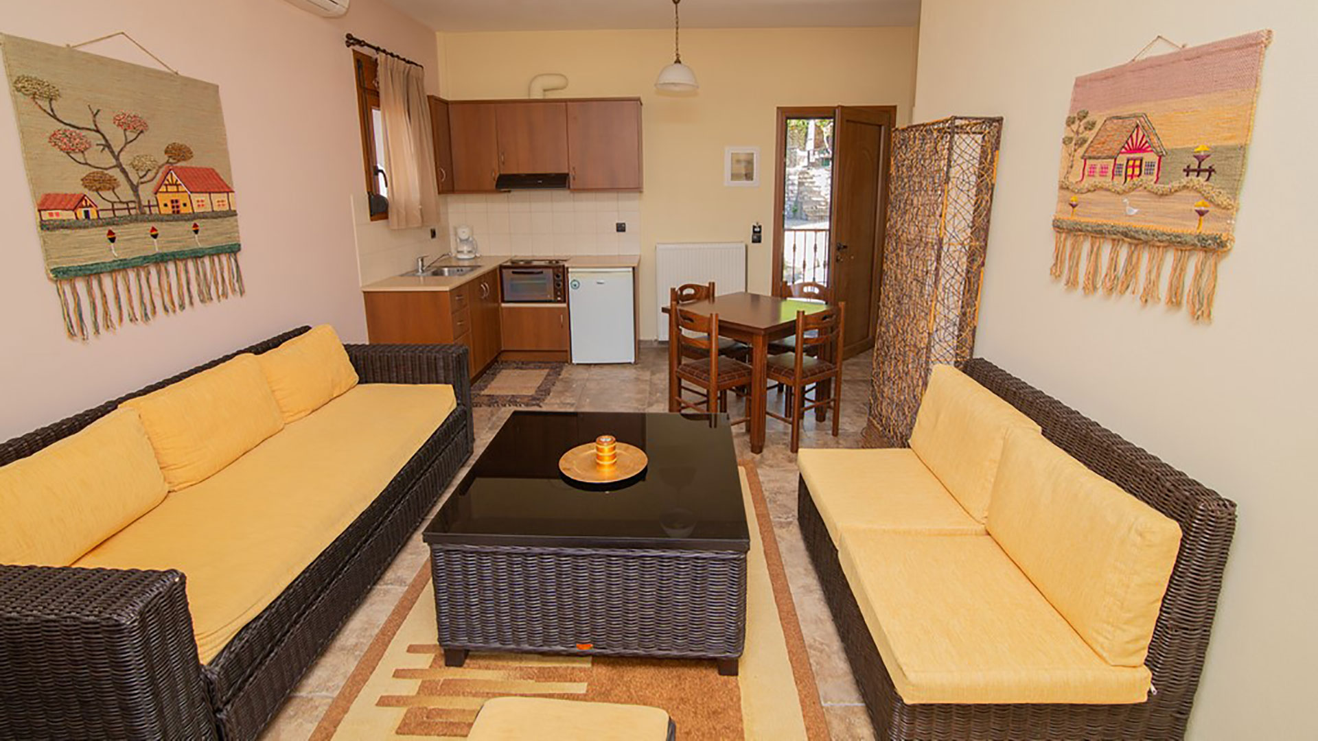 Welcome to Menelais Guesthouse 14