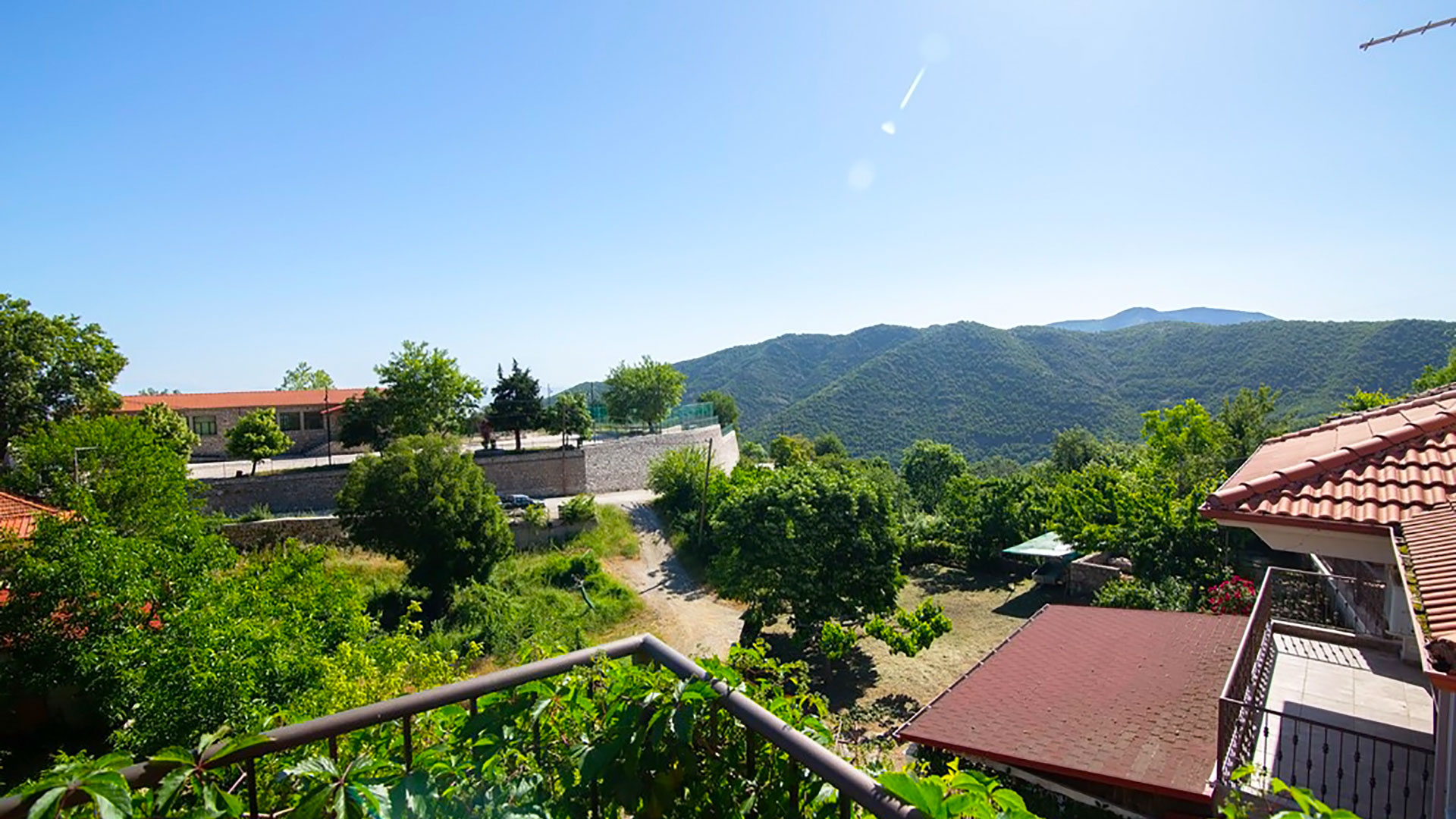 Welcome to Menelais Guesthouse 2