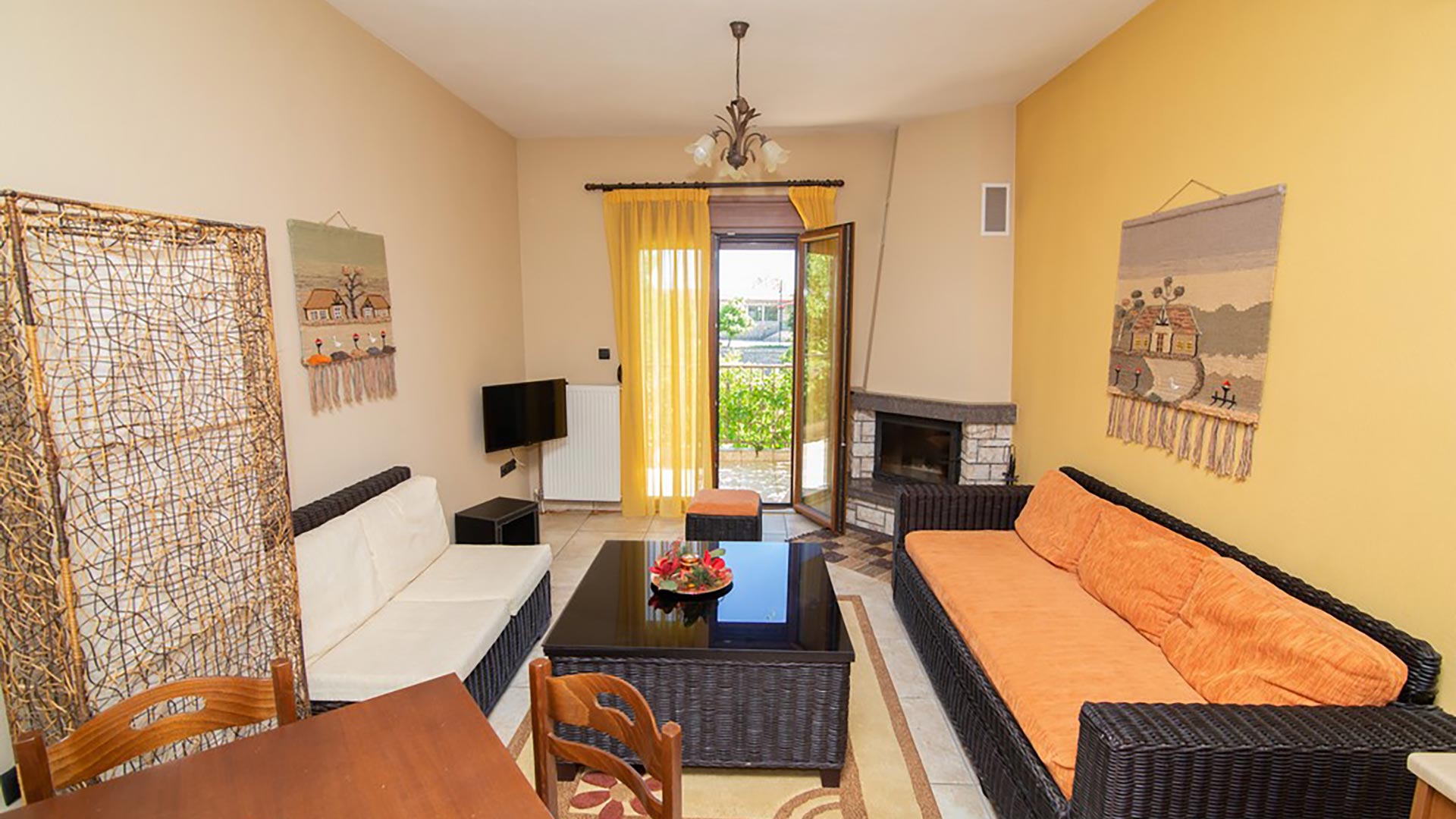 Welcome to Menelais Guesthouse 8