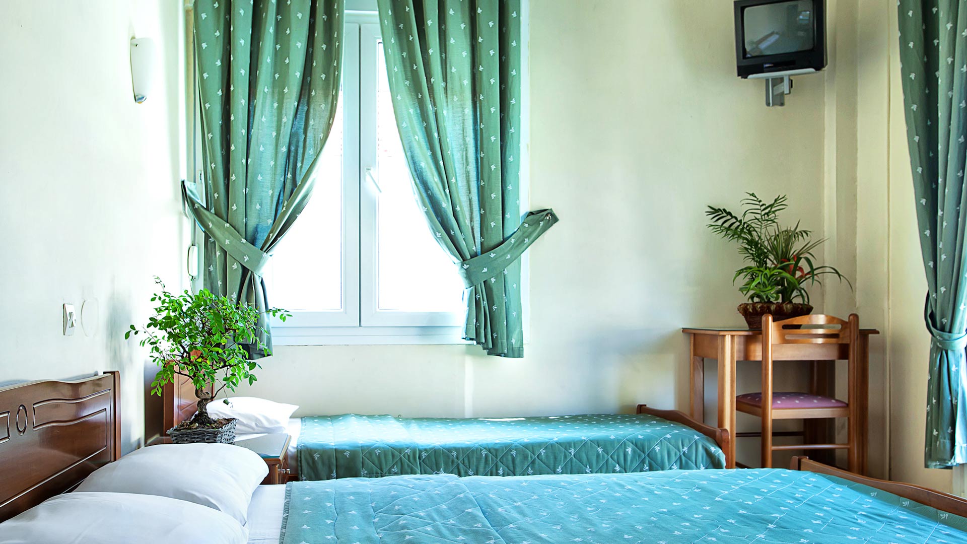 Triple Room 1