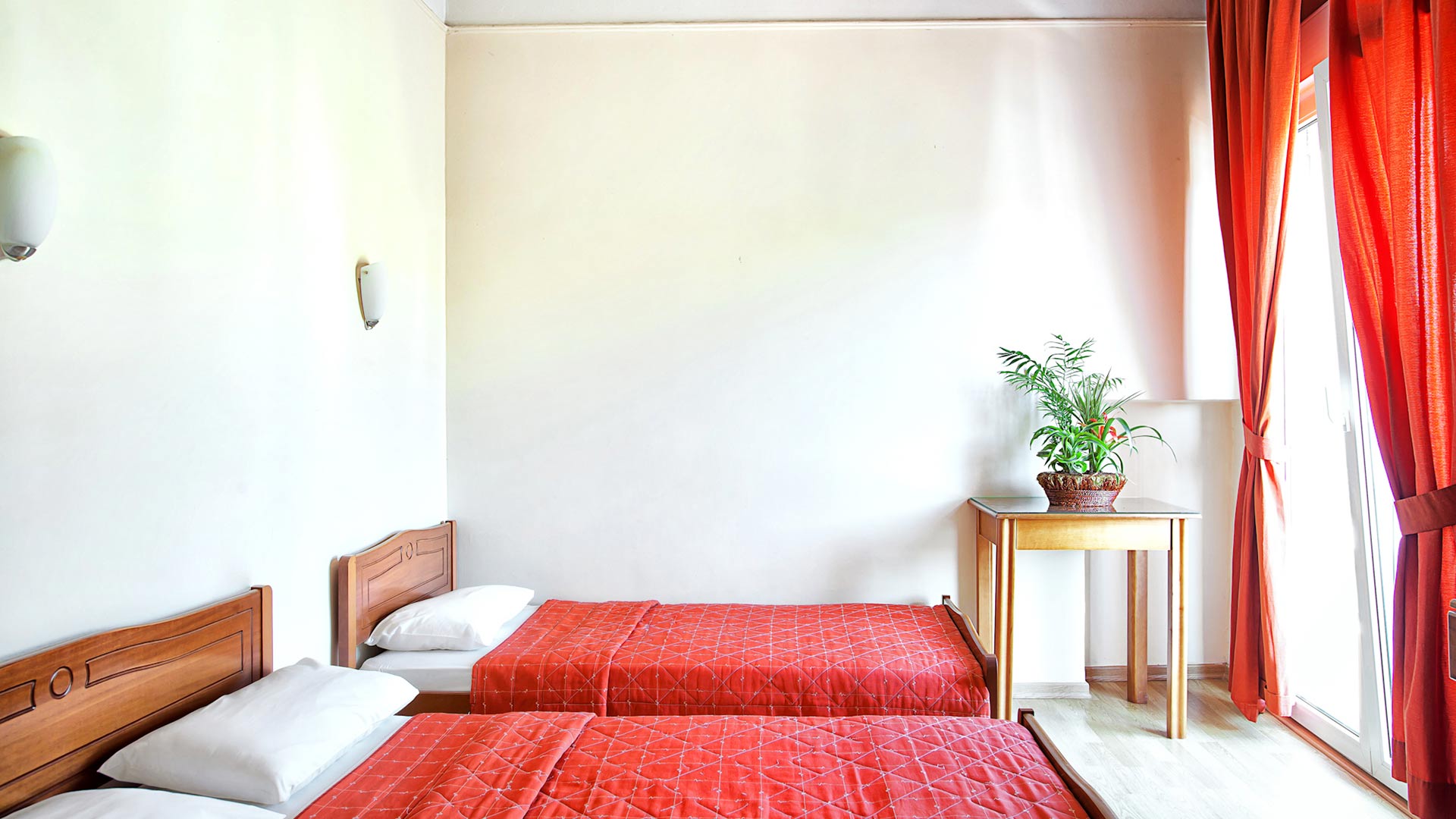 Quadruple Room 1