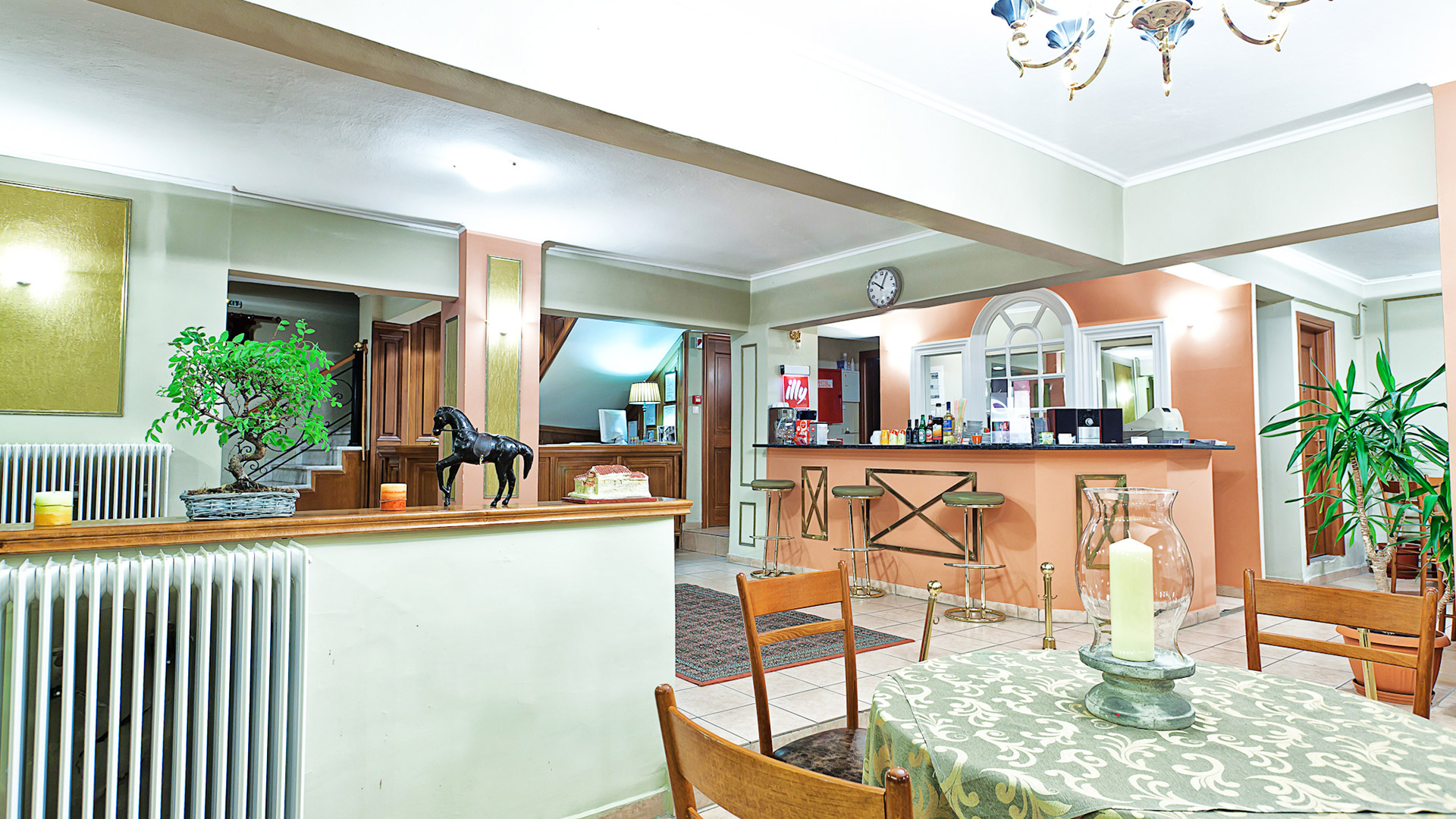 Café – Bar 4