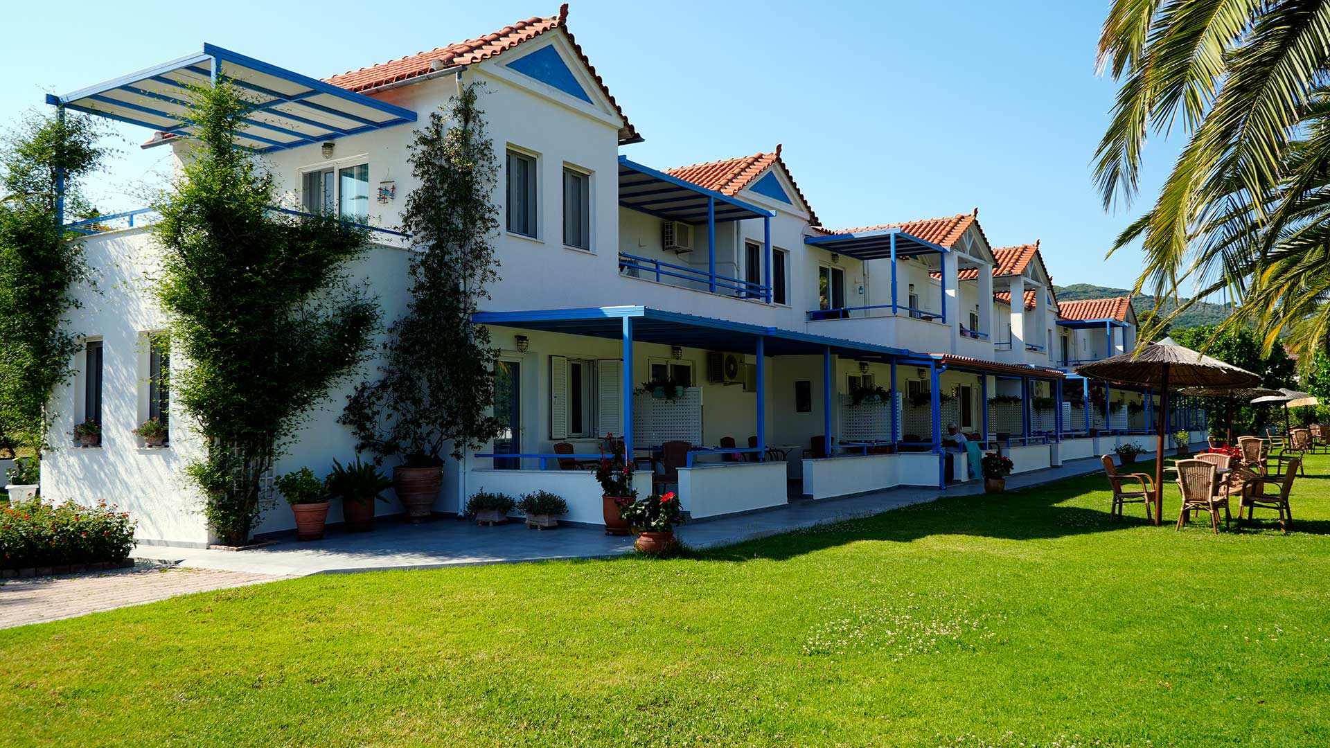 Enjoy authentic traditional hospitality 6