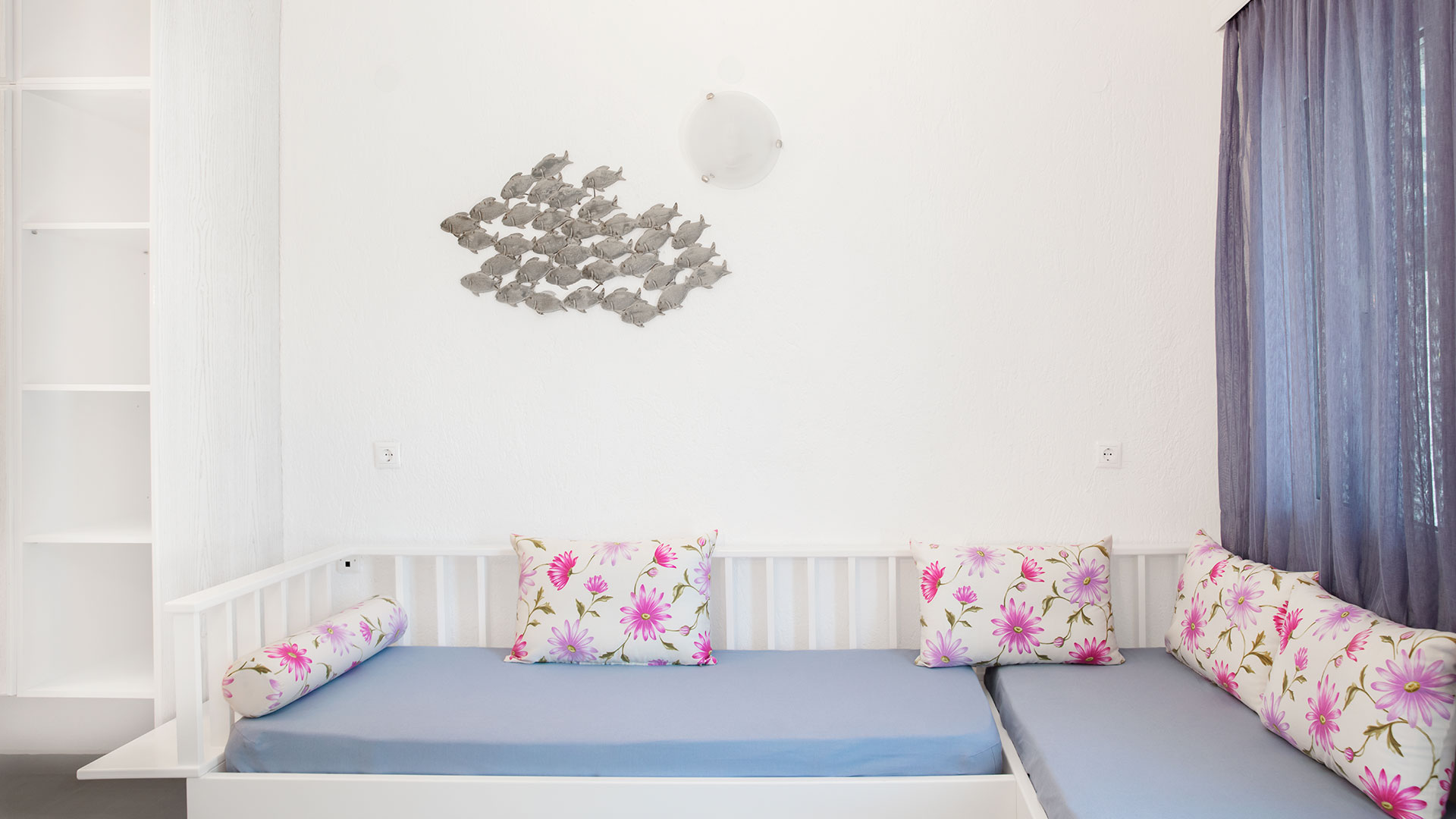 Superior Double Apartment Background